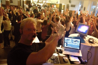 Alleinunterhalter und DJ Frankfurt für Firmenfeiern und Betriebsfeste
